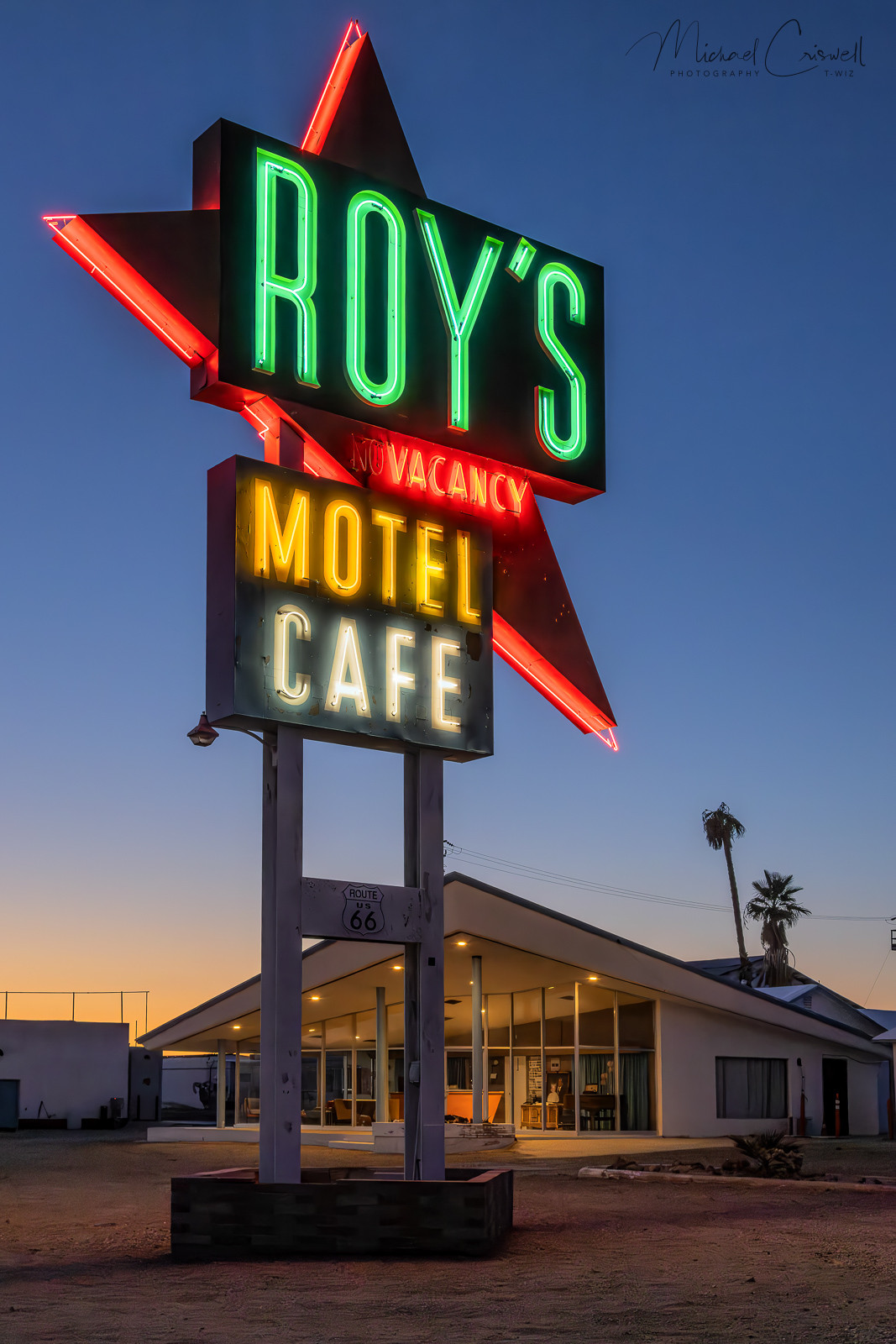 Roy’s Motel Cafe